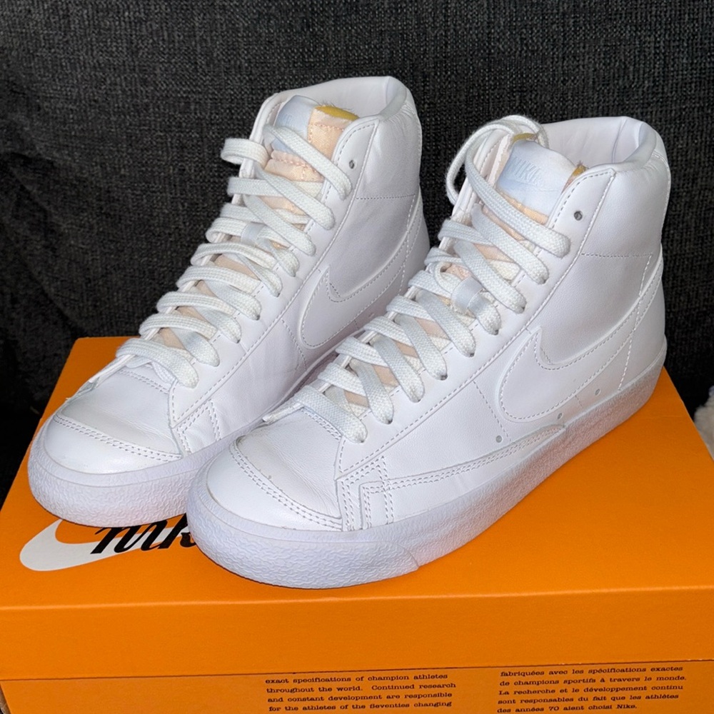 White Nike high tops blazer mid ‘77
